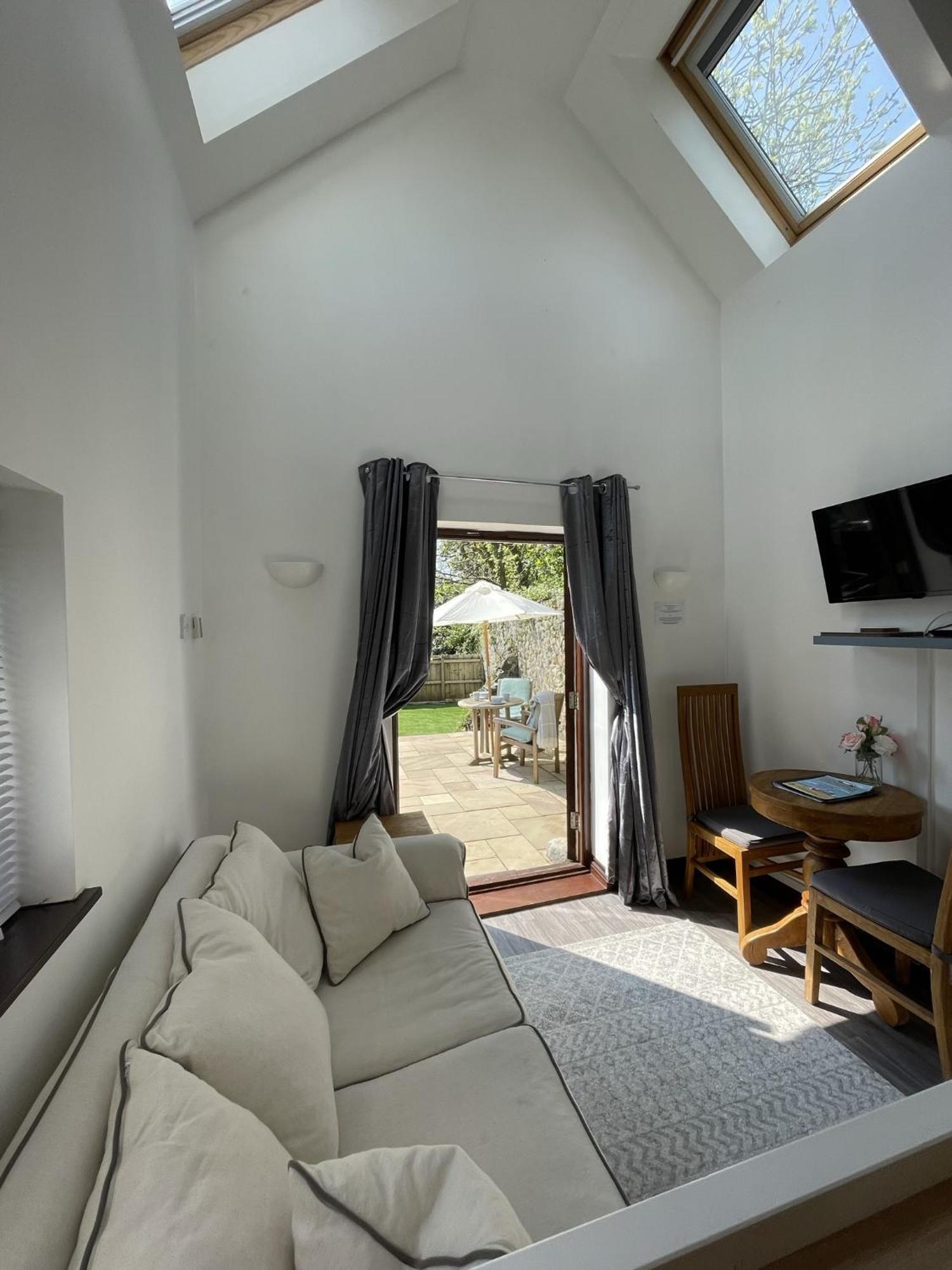 The Stables - Detached Cottage With Private Garden & Hot Tub St Austell Cameră foto