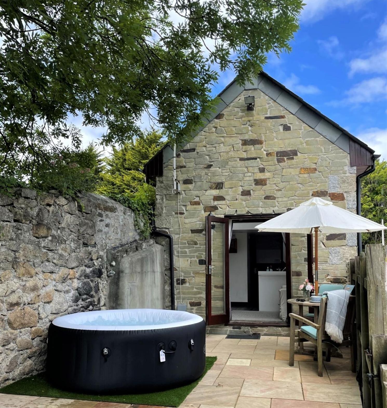 The Stables - Detached Cottage With Private Garden & Hot Tub St Austell Exterior foto